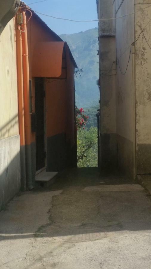 Mont E Case Da Martina Vico Equense Kültér fotó